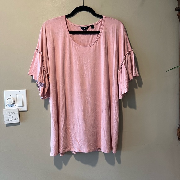 GNW Light Pink T-Shirt - Picture 5 of 10